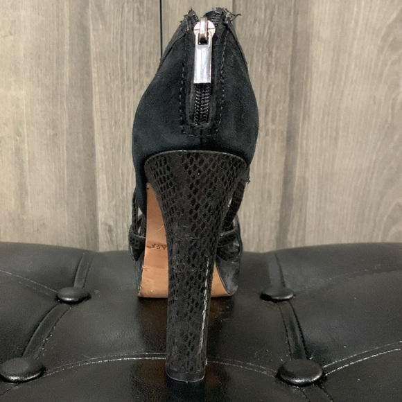 White House Black Market Black Faux Snake Skin Chunky Heel Open Toe Shoes 6.5M - Picture 5 of 12